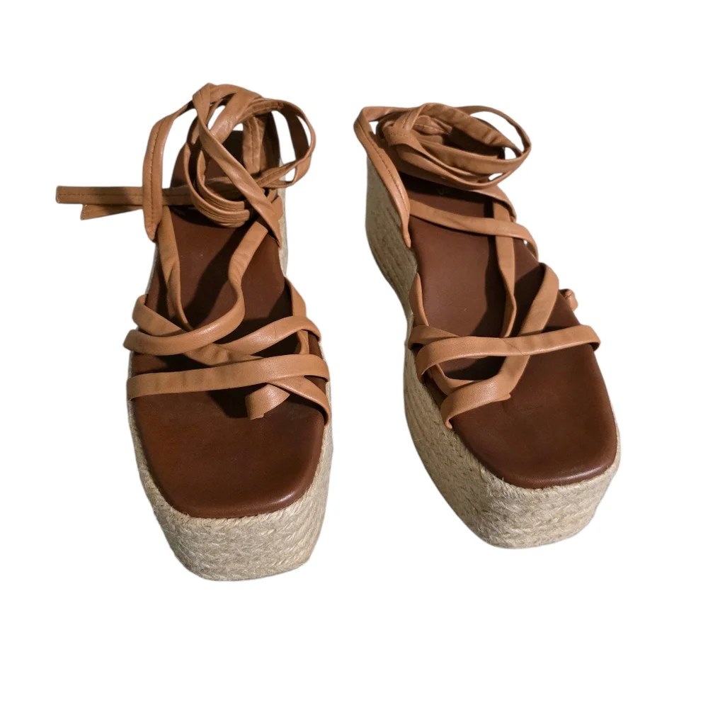 Alohas Paw Paw Sandal in Spritz Size 9